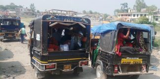 गौरमा निर्बाध चल्छन भारतीय टेम्पो