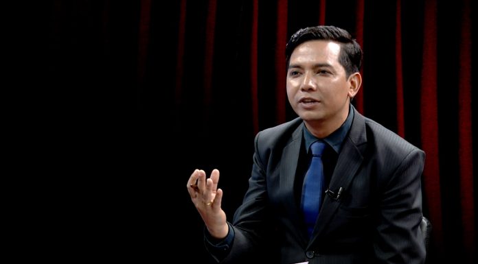 कथाः एलनको डिभोर्स