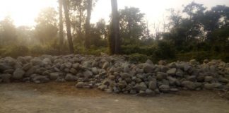 रातीराती ढुंगा संकलन भएको आरोप