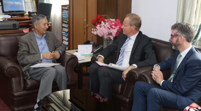 संघीयता कार्यान्वयन प्रभावकारी ढंगले अघि बढेको छ : अर्थमन्त्री डा. खतिवडा