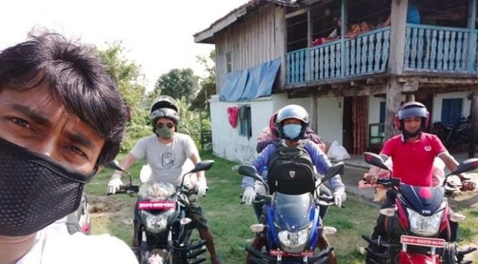 बिपन्न परिवारको घाउमा मलम लगाउदै समाज सेवामा समर्पित युवाहरु