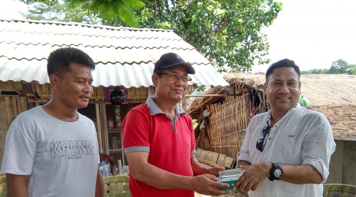 नुनथर बिकास समितिद्वारा स्वास्थ्य सामग्री सहयोग