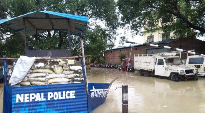 रौतहटमा बाढिको त्रास,बस्तीमा पस्यो पानी