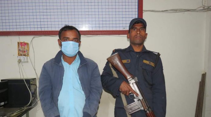 करणी गरी फरार रहेका प्रतिवादी ४ बर्षपछी पक्राउ