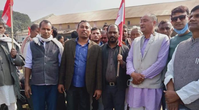 रौतहटमा काङ्ग्रेसको बिरोध जुलुस,ओलीको कदमको विरोध गर्दै संसद पुनःस्थापनाको माग