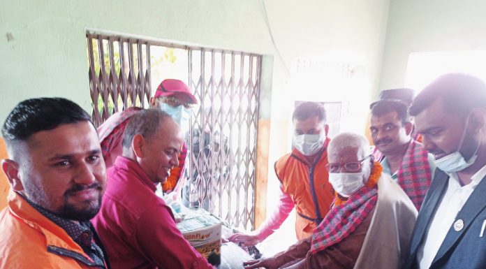 लायन्स क्लव अफ चन्द्रनिगाहपुरद्वारा गरुडामा रहेको अनाथलयमा खाध्यान्न सहयोग