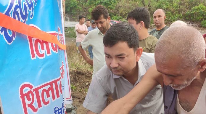 डाडाटोलमा लिफ्टि सिचाई आयोजनाको शिलान्यास