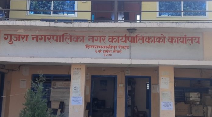 गुजरा ४ का वडाअध्यक्ष सहित ६ जना विरुद्ध ज्यान मार्ने उधोगमा जाहेरी दर्ता