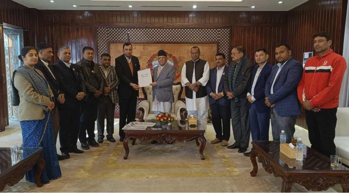 मुख्यमन्त्री यादव र प्रधानमन्त्री पुष्पकमल दाहालबीच भेटघाट