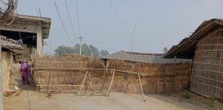 आफ्नो जमिनमा कालोपत्रे सडक परेको भन्दै सडकनै बन्द