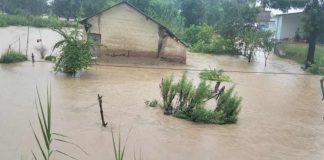 बर्षासंगै देशका विभिन्न भागमा बाढीपहिरो,यातायात अबरुद्द