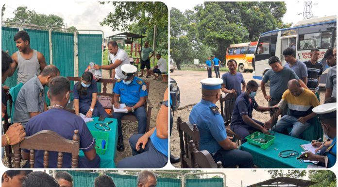 सडकमै चालकहरुको स्वास्थ परिक्षण