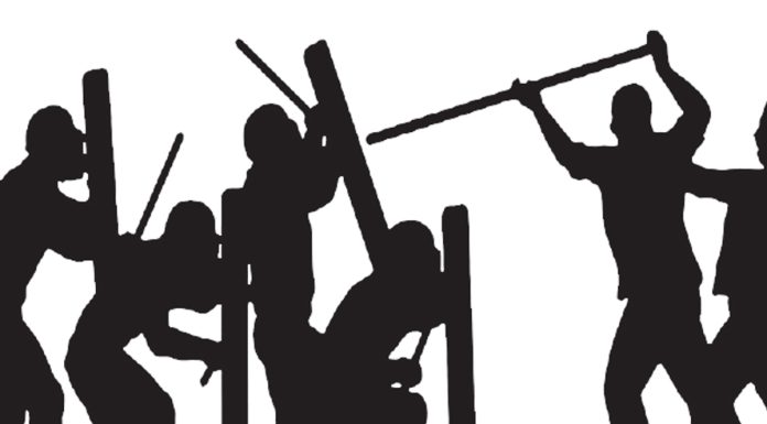 सर्लाहीमा मापसे चेक गर्दा प्रहरीमाथि आक्रमण भएपछी…