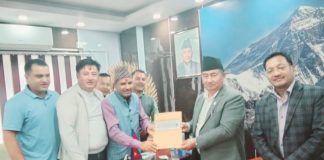 पञ्चकन्या गाउँपालिकाका प्रतिनिधि र प्रदेश ३ का मुख्यमन्त्री लामा संग योजना बिनियोजनको बिषयमा छलफल