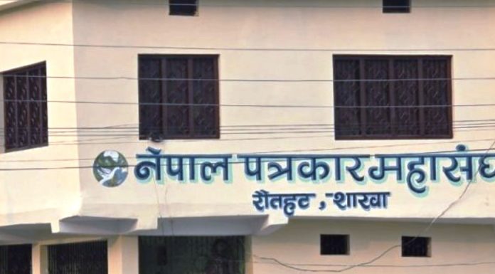 सवारीमा ‘प्रेस’ लेख्न महासंघले लगायो बन्देज