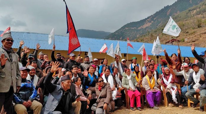 दोलखामा काङ्ग्रेस उम्मेदवार शिवाकोटीको पक्षमा बढ्दै जनलहर, एमाले र नेकपा छाडेर कांग्रेस प्रवेश गर्नेको लहर