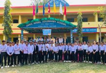 लुम्बिनी बिकास बैंकद्वारा बिद्यालयलाई सहयोग हस्तान्तरण